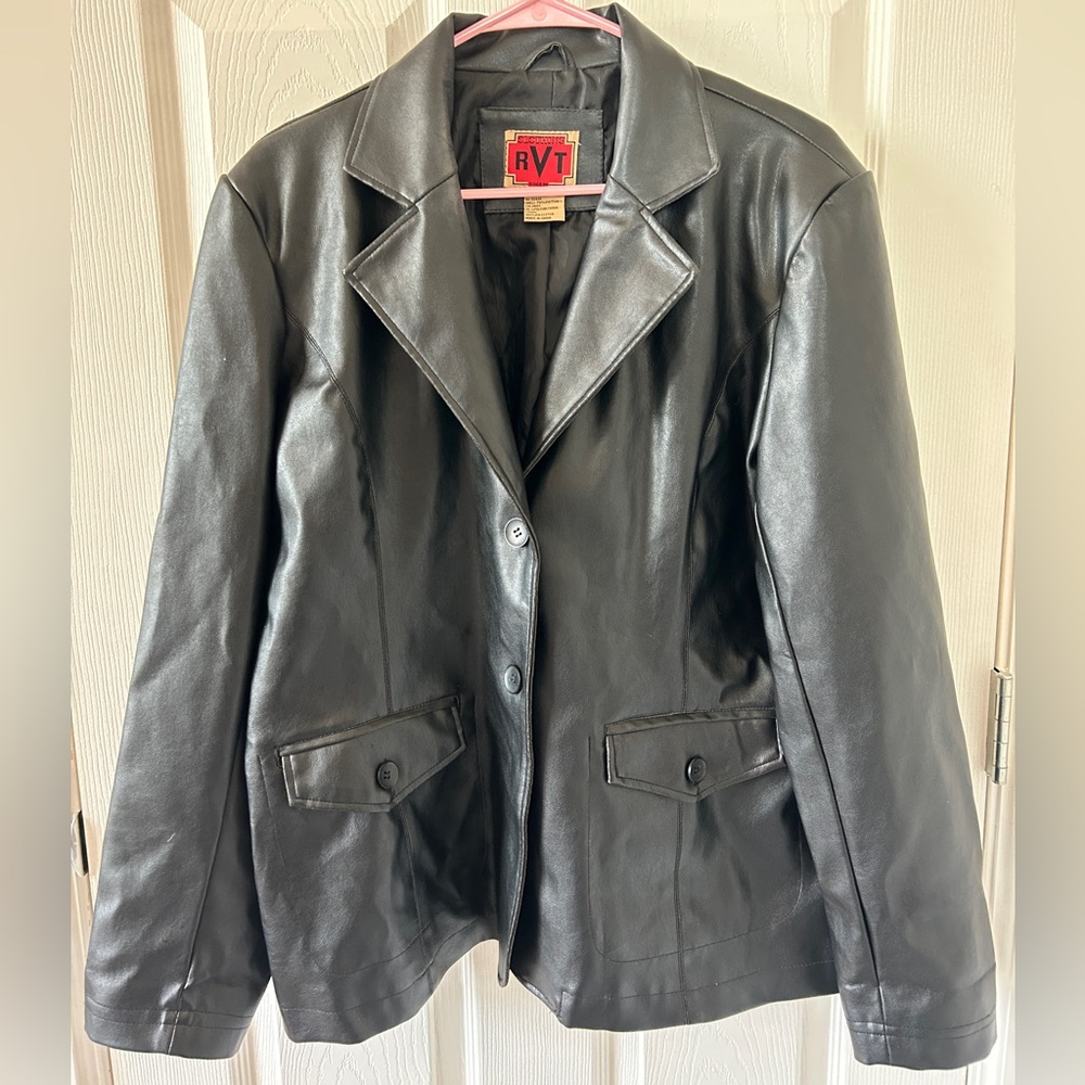 RVT Women's Black Faux Leather Jacket, size‎ XL, Distressed Blazer